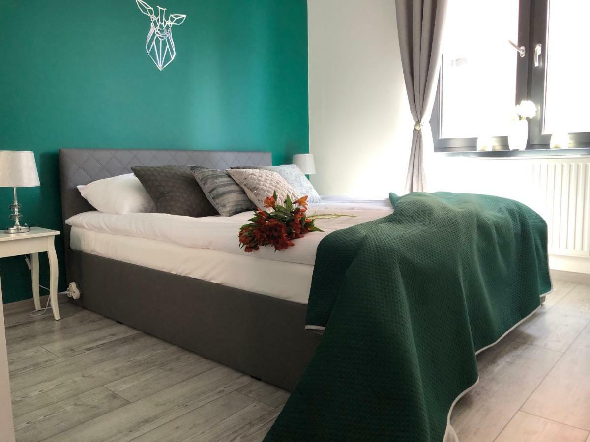 Apartament Joanny Bator Jelenia Gora Ngoại thất bức ảnh